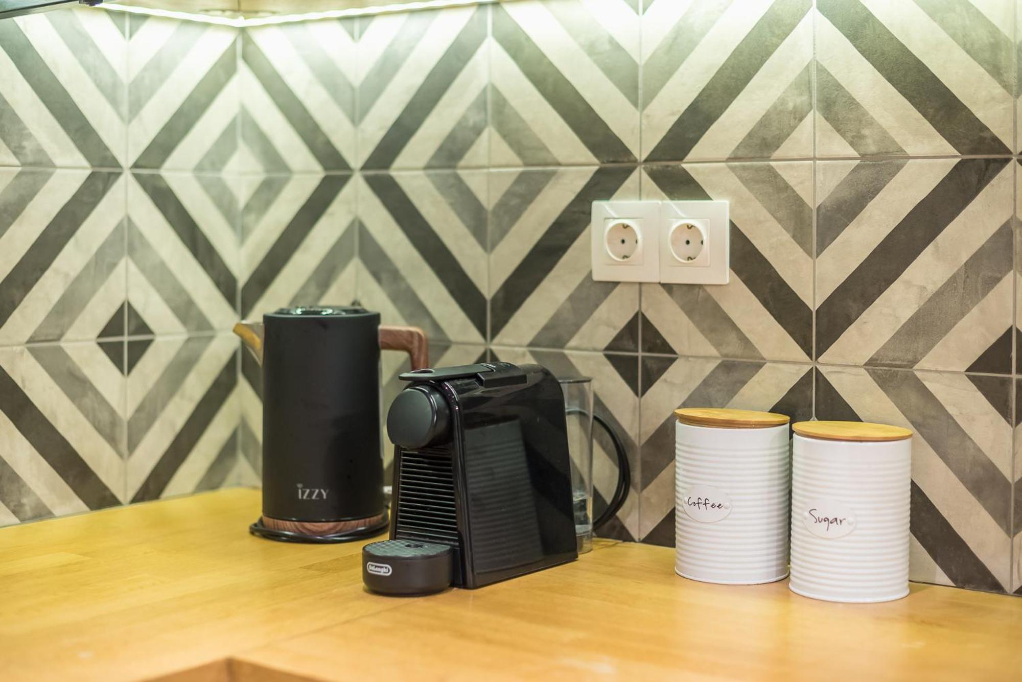 Pame Rentals - Walk Distance To Acropolis With A Charming Design 雅典 外观 照片
